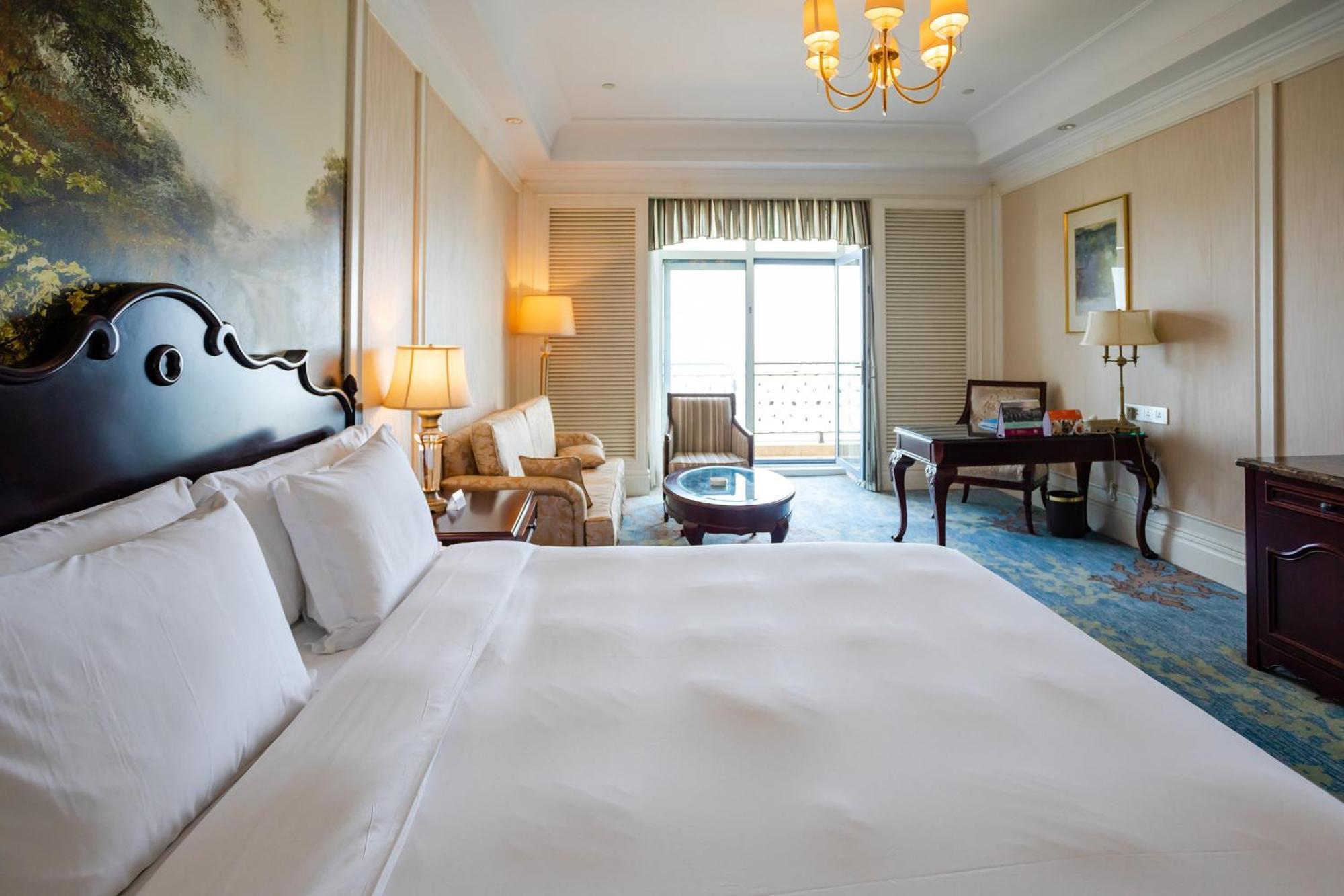 Crowne Plaza Ocean Spring Resort By Ihg Jimo Extérieur photo