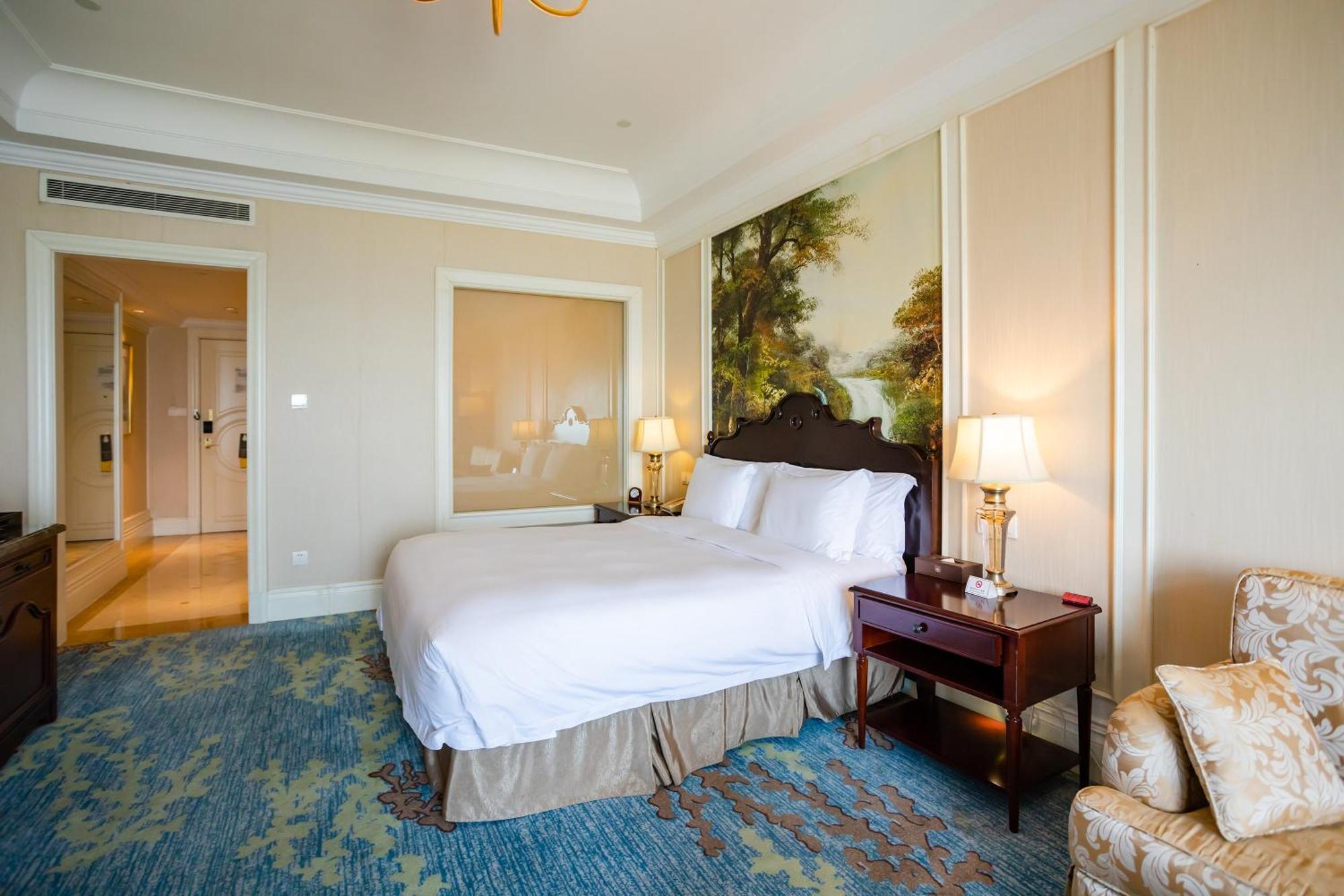Crowne Plaza Ocean Spring Resort By Ihg Jimo Extérieur photo