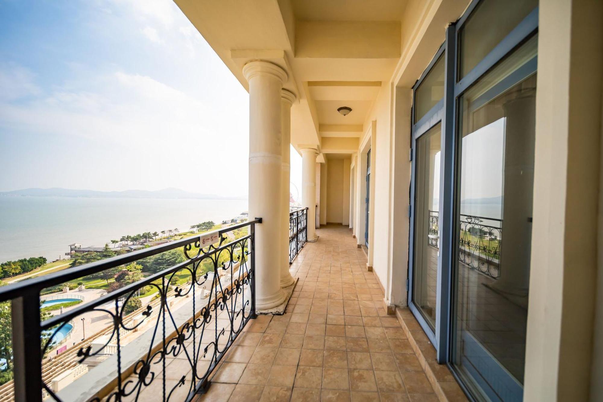 Crowne Plaza Ocean Spring Resort By Ihg Jimo Extérieur photo