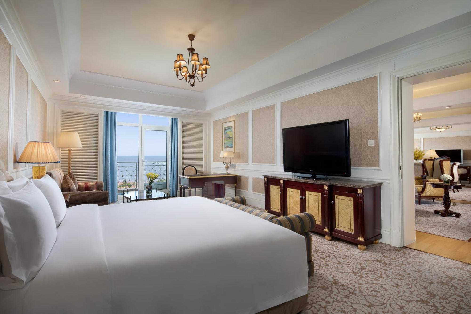 Crowne Plaza Ocean Spring Resort By Ihg Jimo Extérieur photo